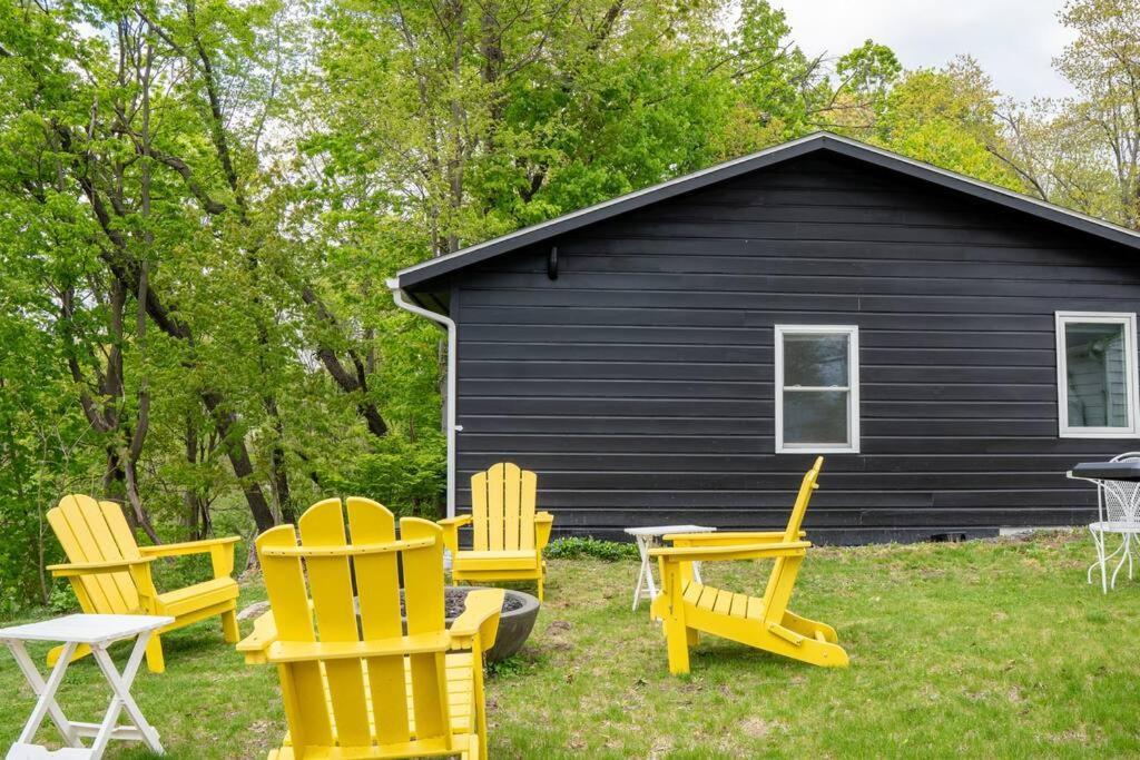 Campfire Cottage Fireplace, Fire Pit & No Chores! Kingston Esterno foto