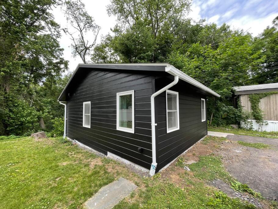 Campfire Cottage Fireplace, Fire Pit & No Chores! Kingston Esterno foto